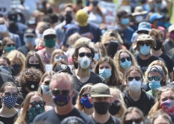 Covid-19 nedeniyle yine aşı kampanyası ve kapanma olacak mı? Bakandan ‘kesin’ cevap