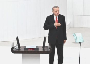 Erdoğan’dan Meclis açılışında ‘yeni anayasa’ iletisi