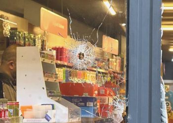 Esenyurt’ta markete silahlı taarruz