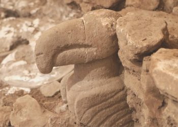 Göbeklitepe ve Karahantepe’de yeni heykeller bulundu