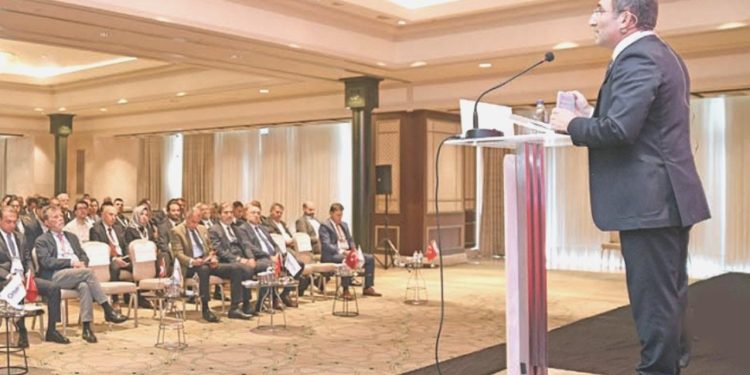 “İş yapma süreçleri savaşlarla karmaşık hale gelse de fırsat var”