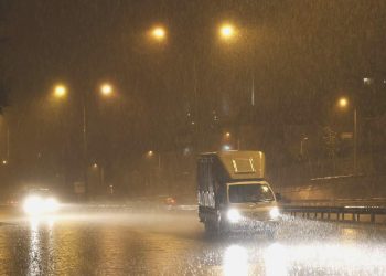 İstanbul’u sağanak vurdu