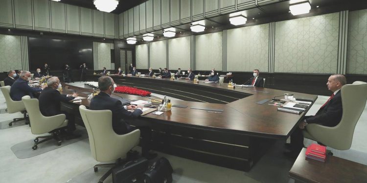 Kabine bugün toplanıyor