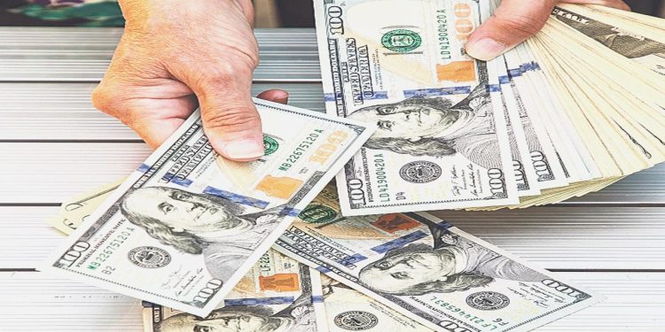 Özel kesimin yurt dışı kredi borcu ağustosta azaldı