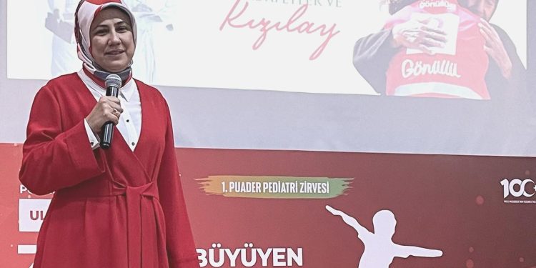 Türk Kızılay: Kızılay çadırlarını yalnızca Kızılay sarsıntı bölgesine götürecek