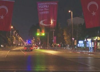 Vatan Caddesi trafiğe kapatıldı
