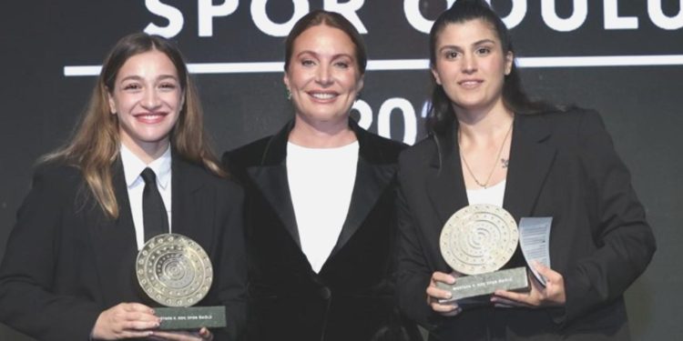 2023 Mustafa V. Koç Spor Ödülü Busenaz Sürmeneli ve Buse Naz Çakıroğlu’nun