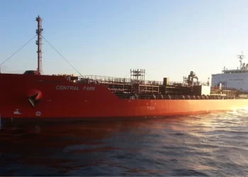 Yemen’de kaçırılan ve içinde Türk denizcilerin de bulunduğu gemi 15 saatin sonunda kurtarıldı