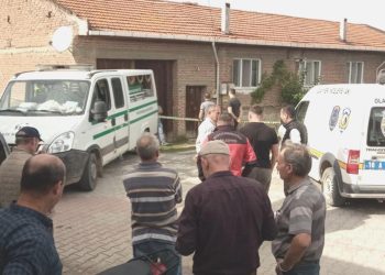 Aile katliamı: Eşini ve iki çocuğunu öldürdü, sonra da intihar etti