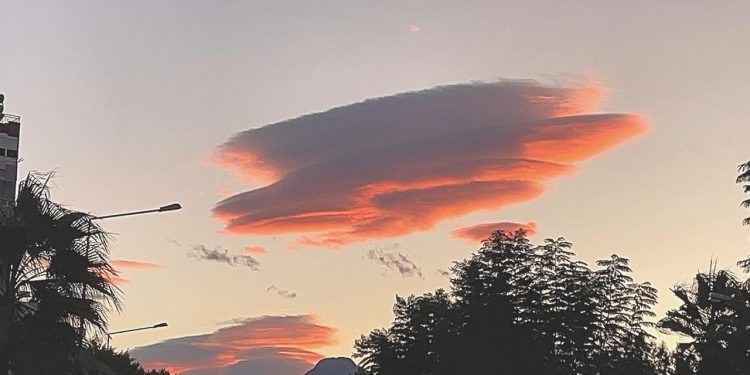 Antalya’da mercek bulutu görüldü