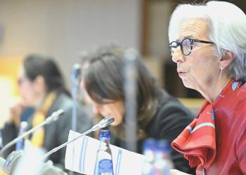 Avrupa Merkez Bankasından manşet enflasyon uyarısı