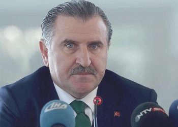 Bakan Bak: Yurtlardaki asansörleri mühendisler denetim ediyor