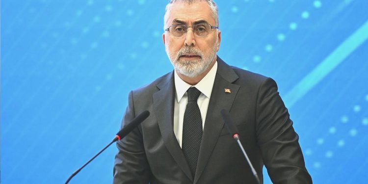 Bakanı Işıkhan: Aralık ayı bitmeden Resmi Gazete’de yayımlamak zorundayız