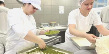 Baklavacılar enflasyonla gayret için yüzde 10 indirim kampanyası başlattı