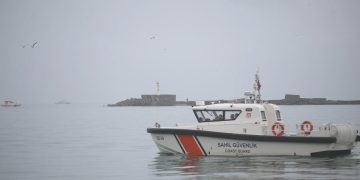 Batan gemiden bir kişinin daha cansız vücuduna ulaşıldı