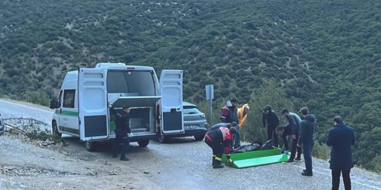 Bodrum’da bir bayan ile bir kız çocuğunun çarşafa sarılı halde cesetleri bulundu