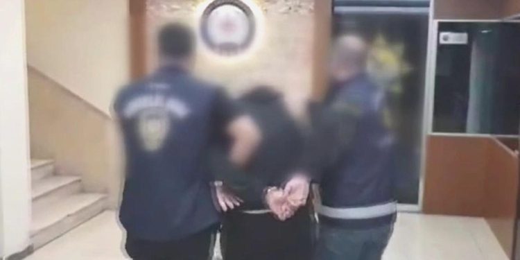 ‘Camiyi terk ettim’ demişti: Atatürk paylaşımı sonrası gözaltı