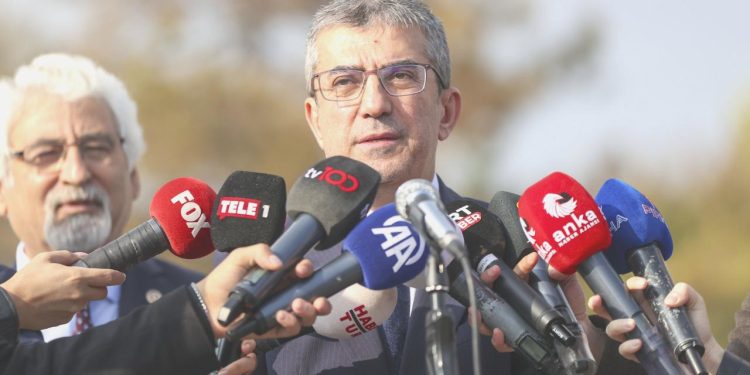 CHP 5 bin lira ödenmesi iptali için AYM’ye başvurdu