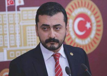 CHP’li Eren Fazilet ‘medya sorumlusu’ misyonundan ayrıldı