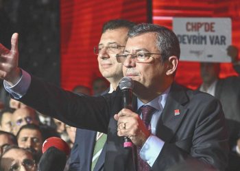 CHP’nin yeni genel lideri Özgür Özel!