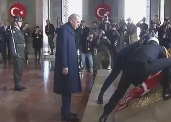 Cumhurbaşkanı Erdoğan: Cumhuriyetimizi ebediyen payidar kılmak için aşkla çalışıyoruz