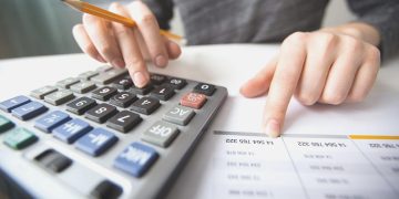 Devlet fazla verdiği parayı kamu görevlilerinden geri alacak