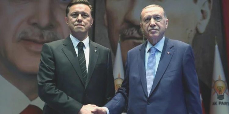 DÜZGÜN Partiden istifa eden Eskişehir Milletvekili Hatipoğlu, AK Parti’ye katıldı