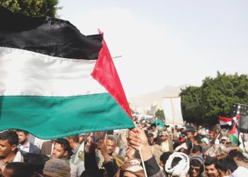 Filistinliler, ateşkesin ikinci gününde çarşılara akın etti