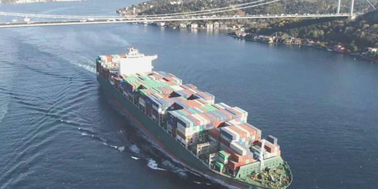 İstanbul Boğazı gemi trafiğine saat 16.00’dan itibaren tekrar açılacak