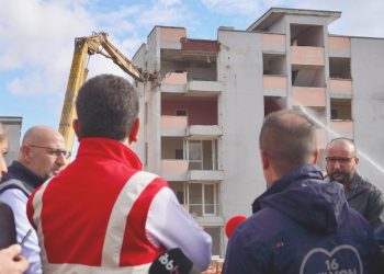Kiptaş’tan Bakırköy’de ‘Kentsel Dönüşüm’ yıkımı