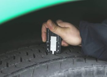 Kış lastiği taktırmaya 2 bin 568 lira ceza