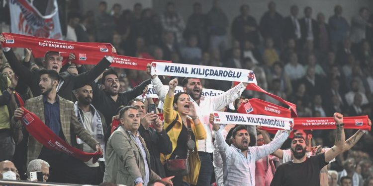 Kurultay’da 1366 delege 23 sandıkta oy verecek