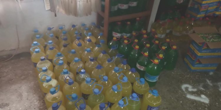 Mersin’de bir meskende 2,5 ton uydurma paklık gereci ele geçirildi