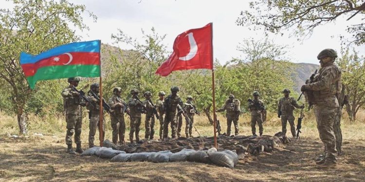 Türk askerinin Azerbaycan’daki misyonunu uzatan tezkere Resmi Gazete’de