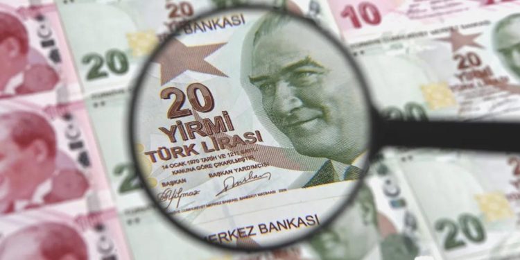 Türkiye’de hane halkının borcu arttı, şirketlerinki azaldı