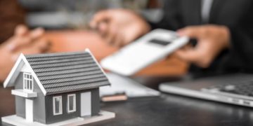 Enflasyondan nasibini konut fiyatları ile kiralarda aldı