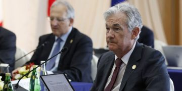 FED, gelecek bir yıl için faizlerin geleceğini öngöremiyor