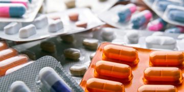 İstanbul’da hileli şekilde ilaç ihracatı yaptığı belirlenen 24 zanlı yakalandı