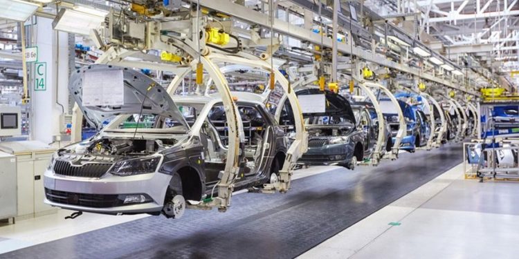 Kasımda en fazla ihracatı otomotiv endüstrisi gerçekleştirdi