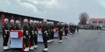 Pençe-Kilit Harekatı bölgesinde şehit olan 6 asker için Şırnak’ta tören düzenlendi