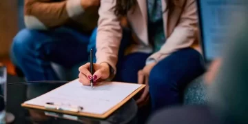 Yargıtay’dan okuryazar olmayan kişiler için emsal karar: Attığı imzadan sorumludur