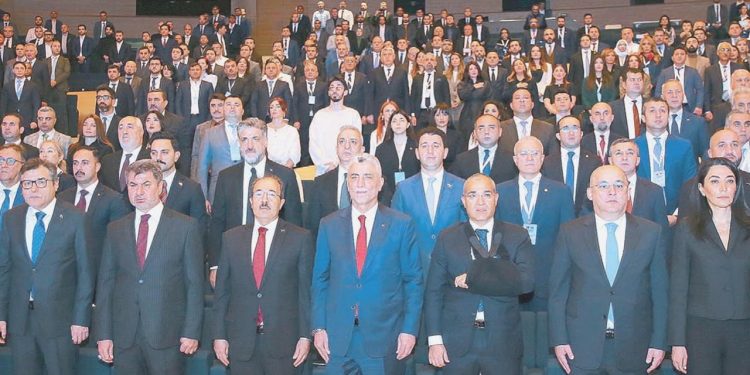 “Bakü, Orta Koridor’un en değerli kavşak noktasında”