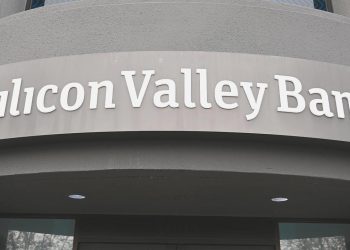 Batı bankaları krizli bir yılı geride bırakıyor