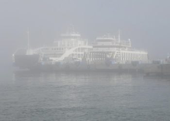 Çanakkale Boğazı’nda ağır sis nedeniyle gemi trafiği durduruldu