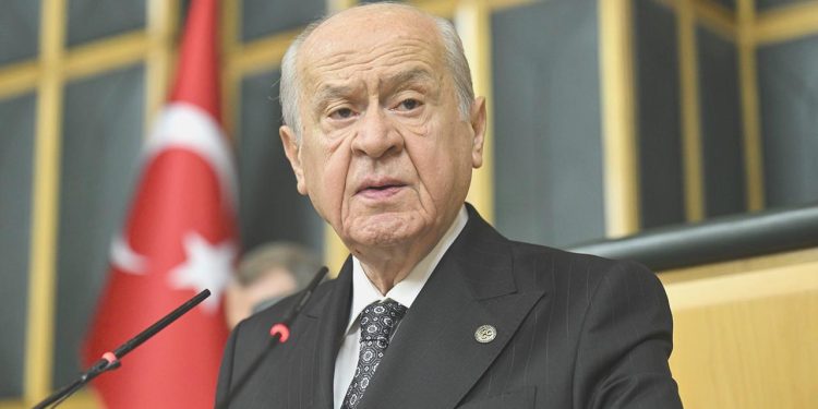 CHP ve DEM Parti’yi protesto: Bahçeli Meclis’i terk etti