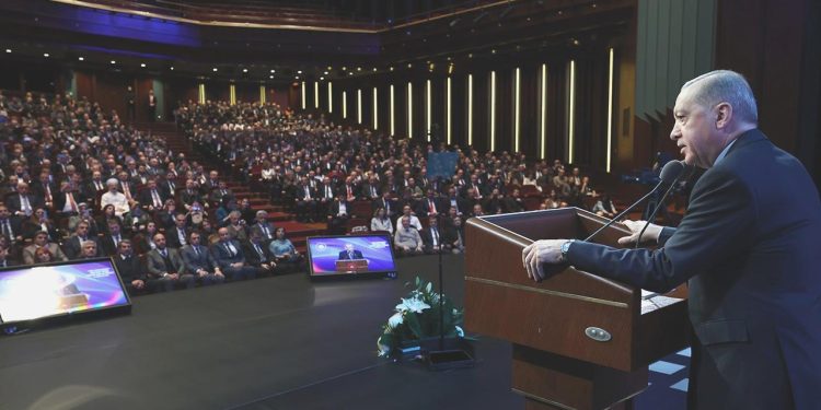 Cumhurbaşkanı Erdoğan: Enflasyonun ateşi düşmeye başladı