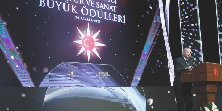 Cumhurbaşkanı Erdoğan: “İdeolojik kabileler gerçeğiyle bir an evvel yüzleşmemiz gerekir”