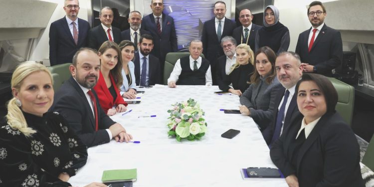 Cumhurbaşkanı Erdoğan: ” İsveç’in NATO üyeliği için kelamların tutulmasını bekliyoruz”