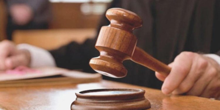 Dokuz yaşındaki kızını istismarla suçlanan babaya mahpus cezası