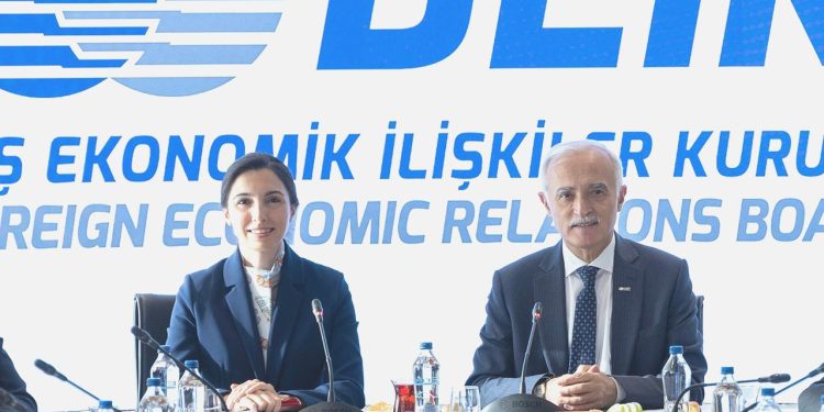 Erkan, DEİK İdare Şurası Toplantısı’na katıldı Toplantıda fiyat istikrarı vurgusu